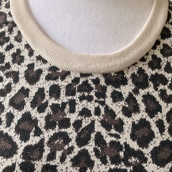 Express Cheetah Print Sleeveless Knit Top Size M NWT - Picture 4 of 7